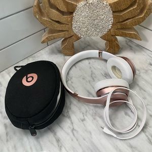 Wireless Beats by Dre ROSE GOLD!! Solo 3